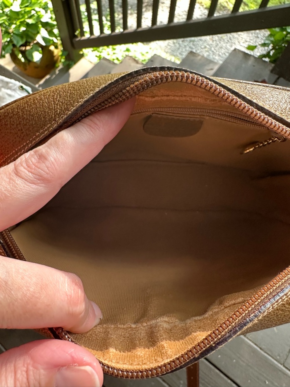 Vintage Gucci Shoulder/Crossbody Bag - Picture 9 of 10